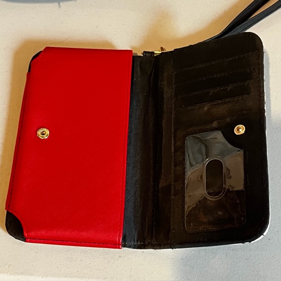 Mickey Mouse Tech Wallet - Picture 3 of 3